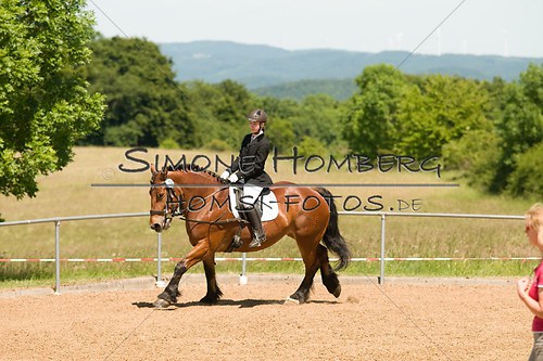 (c)SimoneHomberg_Ponyfest_So_20150607_0302