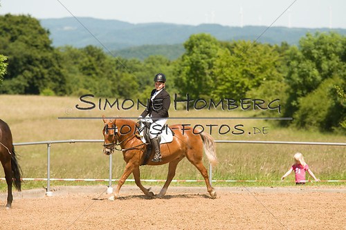 (c)SimoneHomberg_Ponyfest_So_20150607_0311