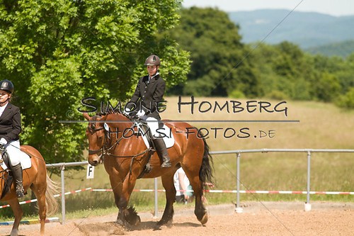 (c)SimoneHomberg_Ponyfest_So_20150607_0319