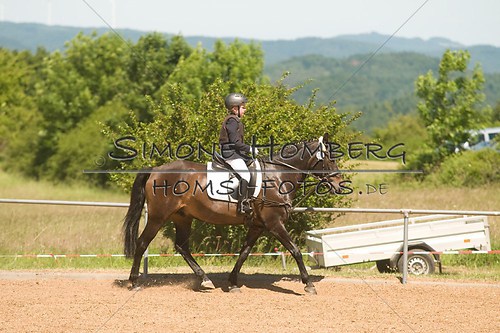 (c)SimoneHomberg_Ponyfest_So_20150607_0342