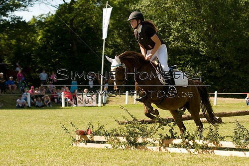 (c)SimoneHomberg_Ponyfest_So_20150607_0391