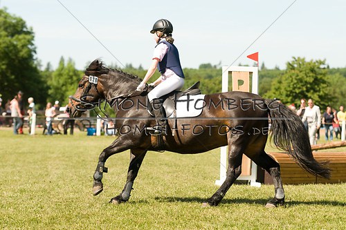 (c)SimoneHomberg_Ponyfest_So_20150607_0396