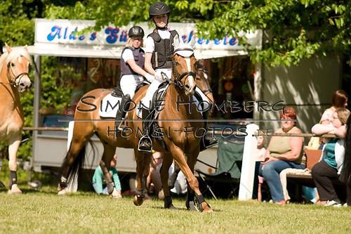 (c)SimoneHomberg_Ponyfest_So_20150607_0443