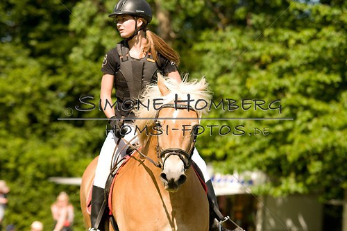 (c)SimoneHomberg_Ponyfest_So_20150607_0476