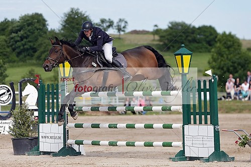 Reitturnier in Muecke-Atzenhain, Springpruefung Kl. S  am 16.06. (130616_OV_ATZENH_0199)