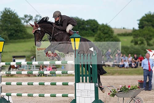 Reitturnier in Muecke-Atzenhain, Springpruefung Kl. S  am 16.06. (130616_OV_ATZENH_0340)