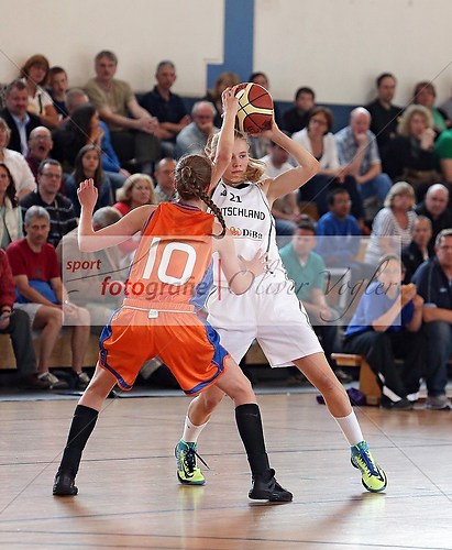 Weibliche Jugend U16, Laenderspiel Deutschland - Niederlande am  (130629_OV_U16DEUNL0609)