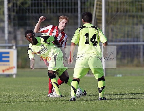 FC TuBa Pohlheim -  SG Kinzenbach am 19.07.2013 (130719_OV_MRHAIR0357)