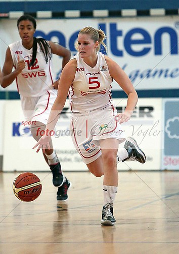 Bender Baskets Gruenberg - Wolfpack Wolfenbuettel am 20.10.2013 (131020OV_BBGWOL0048)