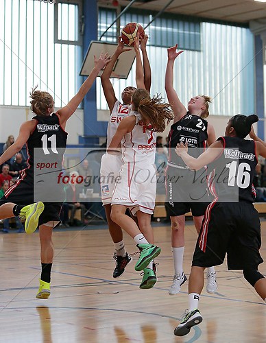 Bender Baskets Gruenberg - Wolfpack Wolfenbuettel am 20.10.2013 (131020OV_BBGWOL0073)