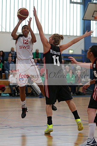 Bender Baskets Gruenberg - Wolfpack Wolfenbuettel am 20.10.2013 (131020OV_BBGWOL0080)