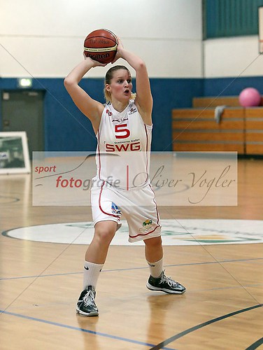 Bender Baskets Gruenberg - Wolfpack Wolfenbuettel am 20.10.2013 (131020OV_BBGWOL0616)