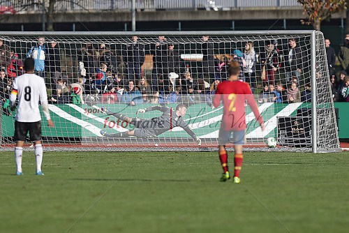 U17, Deutschland - Spanien am 12.11.2013 (131112OVBRDESP1756)