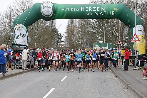 Limes Winterlaufserie, Halbmarathon 21,1 km am 08.02.2014 (140208O_OVLIMES0026)