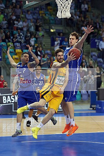 Fraport Skyliners Frankfurt - Walter Tigers Tuebingen am 29.03.2014 (140329OVSKYWTT0024)