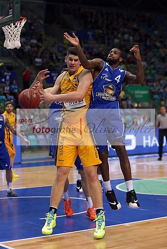 Fraport Skyliners Frankfurt - Walter Tigers Tuebingen am 29.03.2014 (140329OVSKYWTT0037)