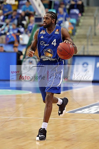 Fraport Skyliners Frankfurt - Walter Tigers Tuebingen am 29.03.2014 (140329OVSKYWTT0606)