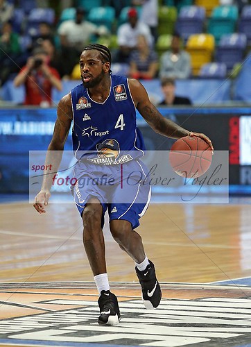 Fraport Skyliners Frankfurt - Walter Tigers Tuebingen am 29.03.2014 (140329OVSKYWTT0808)