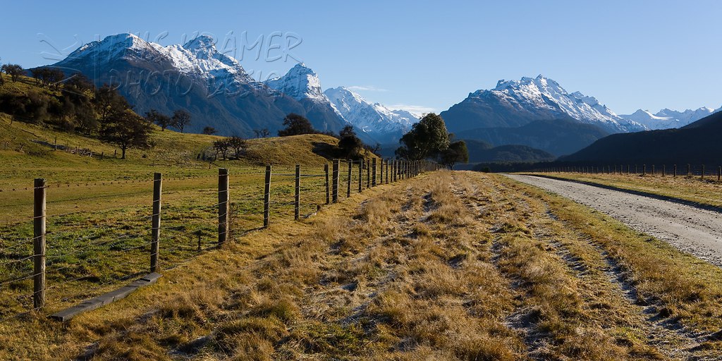  | Auf dem Weg zum Ort namens Paradise, Humboldt Mountains, Fjordland, Südinsel, Neuseeland   | Weg Ort Paradise Humboldt Mountains Otago Südinsel Neuseeland P