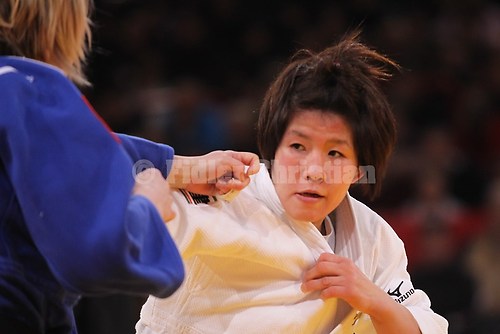 Sato Aiko (Grand_Slam_Paris_12_57kg_Sato_Aiko_Ribout_Morgane_3)