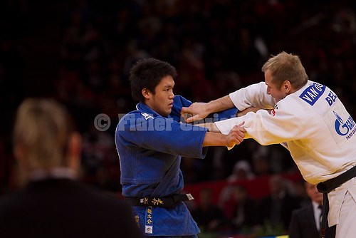 Judo Grand Slam 2012 Paris, Ryunosuke Haga (Grand_Slam_Paris_12_100kg_VA_DER_GEEST, Elco_H