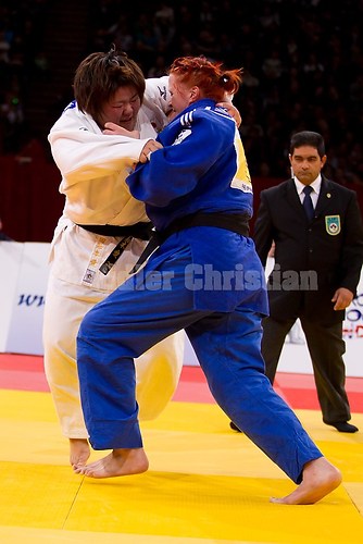 Grand_Slam_Paris_12_o78kg_Final_TACHIMOTO, Megumi_IVASHCHENKO, Elena_4