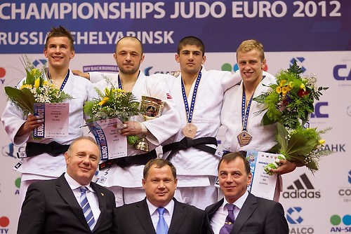 2012 EM Chelyabinsk GADANOV, KOWALSKI, SHAVDATUASHVILI, DRAKSIC_Victory_Ceremony_66kg_02