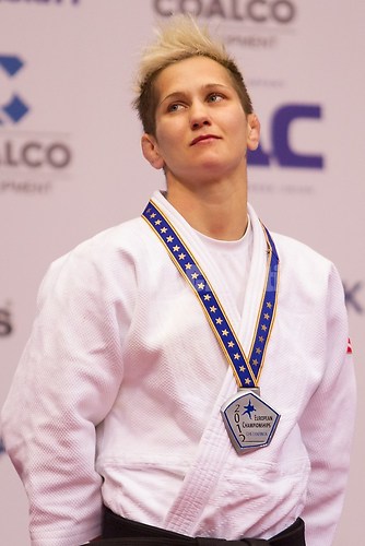2012 EM Chelyabinsk BOUKOUVALA, Ioulietta_Victory_Ceremony_57kg_12