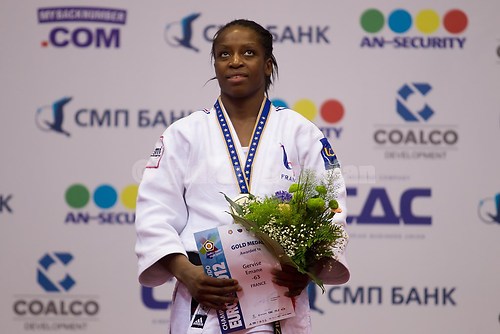2012 EM Chelyabinsk EMANE, GERBI, AGBEGNENOU, SCHLESINGER_Victory_Ceremony_63kg_06