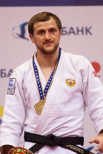 2012 EM Chelyabinsk MAGOMEDOV_Victory_Ceremony_81kg_04