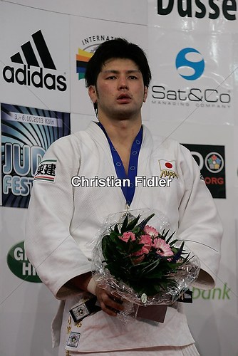 Grand Prix February 2013 Victory Ceremony -100kg Takashi Ono (JPN) 01