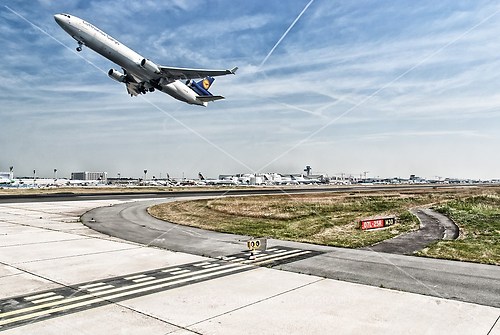 AVFRA804910