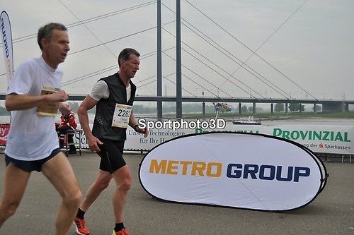 Düsseldorf-42km 0340-0349 - 0003