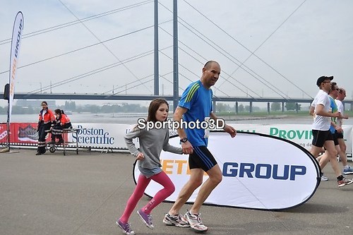 Düsseldorf-42km 0410-0419 - 0111