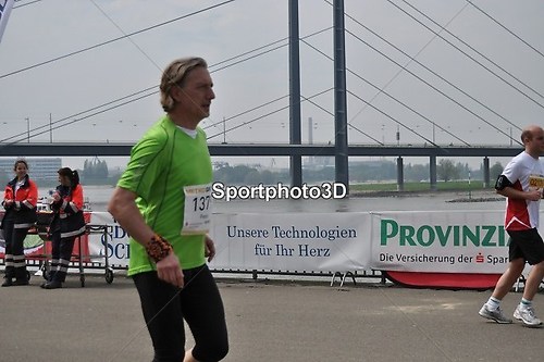 Düsseldorf-42km 0450-0500 - 0113