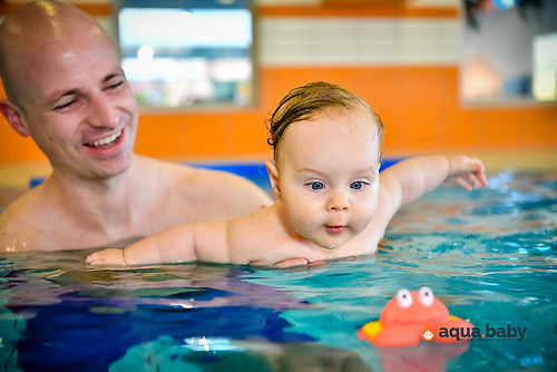 aqua.baby_babyschwimmen_fotografie_deutschland_arjen_mulder-94