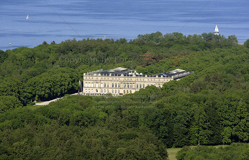 Herrenchiemsee und Schloss Herrenchiemsee (Schloss Herrenchiemsee Luft-41-0509)